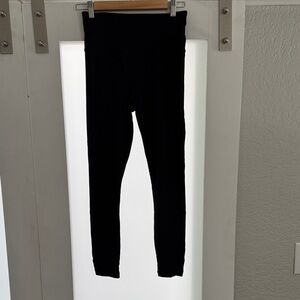 Athleta Women's Elation Ribbed Black Leggings